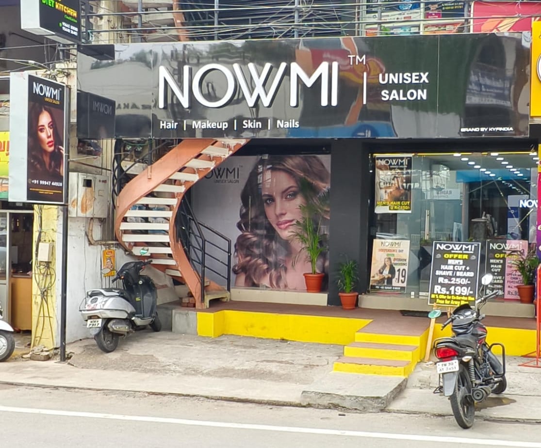 Nowmi Unisex Salon - 5 Roads